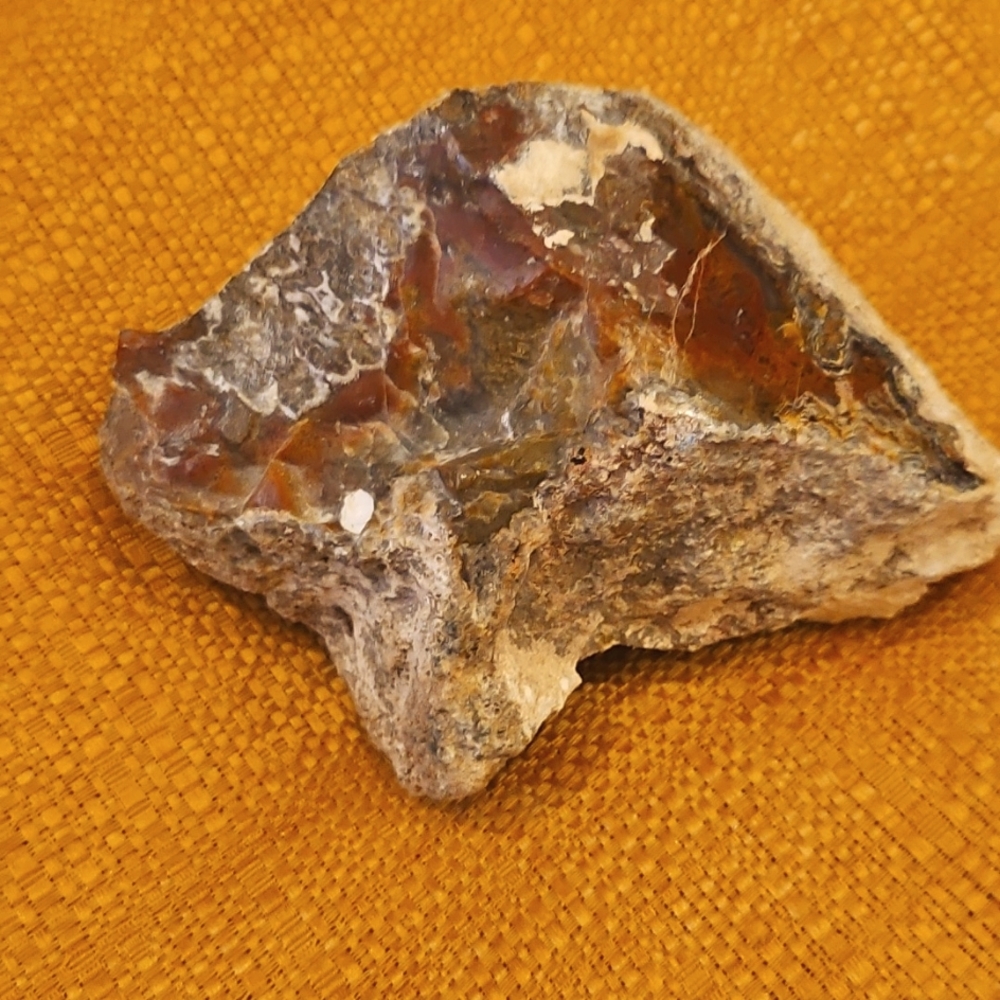Red/brown calcite beautiful raw rock  for tumbling stone